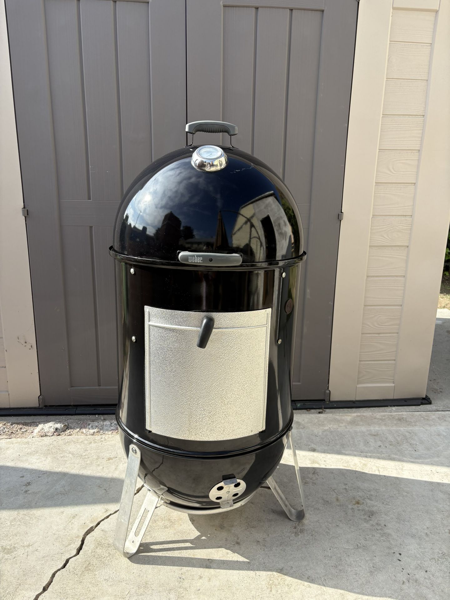 Weber Smokey mountain 22”