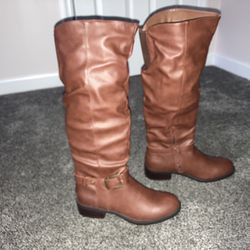 Apt 9 Ladies Brown Boots (Apirene)