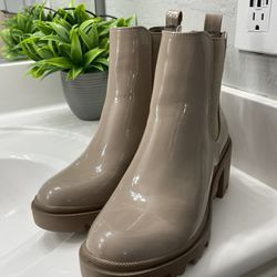 Shiny Boots 👢 