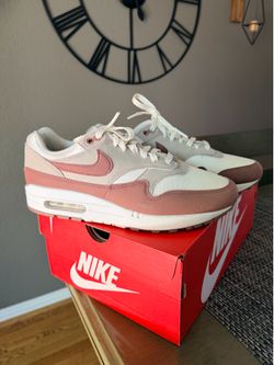Air Max (Smokey Mauve)