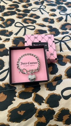 Vintage rare bracelet new in box