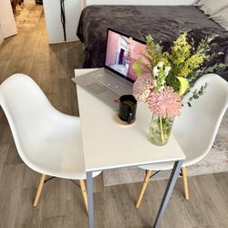 Moving Sale – Desk/Dining Table & Chairs (great conditions)