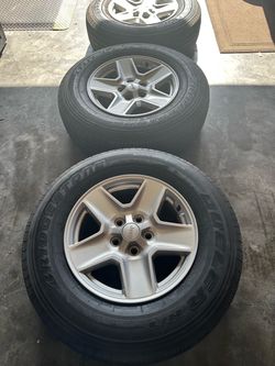 Set of 4 OEM Jeep Gladiator 17” Rims and Tires