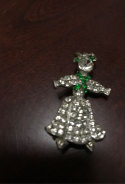 1940’s rhinestone pin