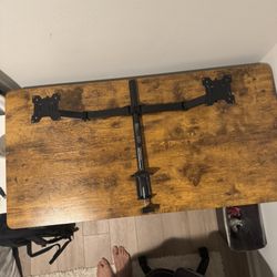 Dual Monitor Mount 