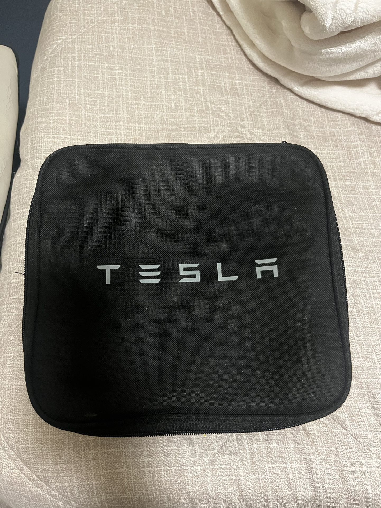 Tesla Model X Tow Hitch Adapter