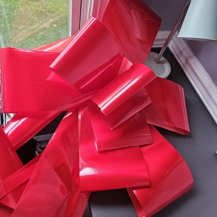 Large Red Bow. Perfect for car or large gift