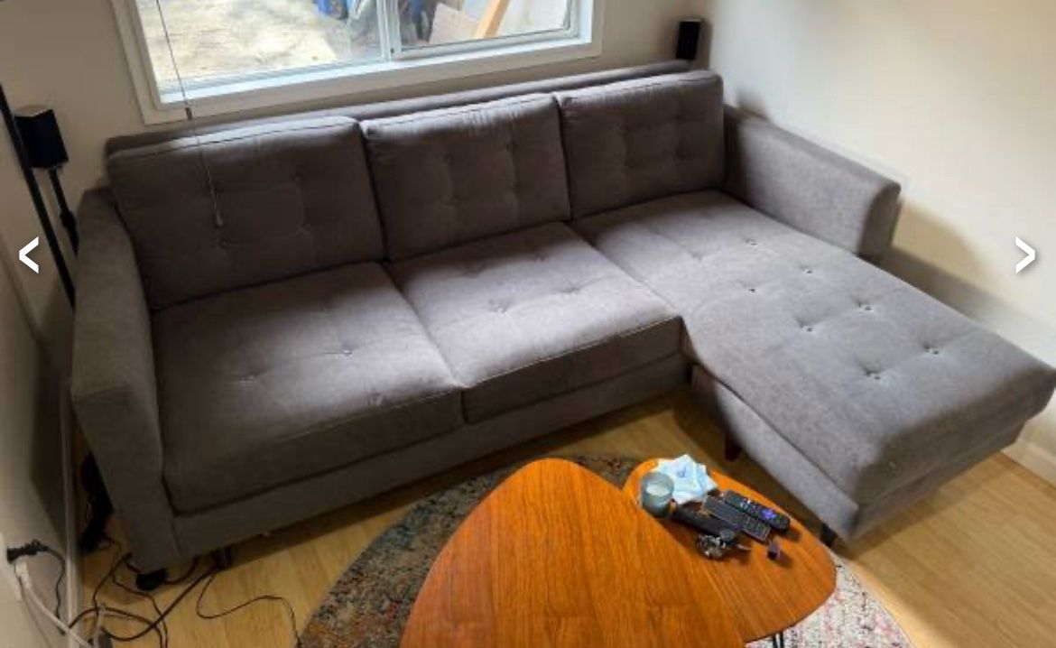Modular Sofa With Chaise