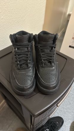 Nike court men’s shoes
