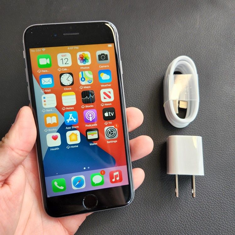 iPhone 6s - UNLOCKED - Like New