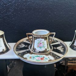 Handma Vintage Saltn Pepper  Shakers