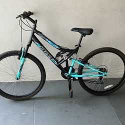 BICYCLE HUFFY 18 SPEED SIZE 26 BRAND NEW