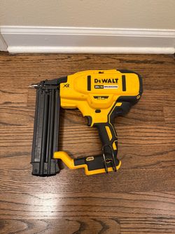 Dewalt 20V MAX XR 18 Gauge Cordless Brad Nailer (Tool Only)