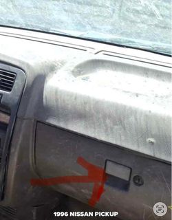 Nissan hardbody glove compartment lock only