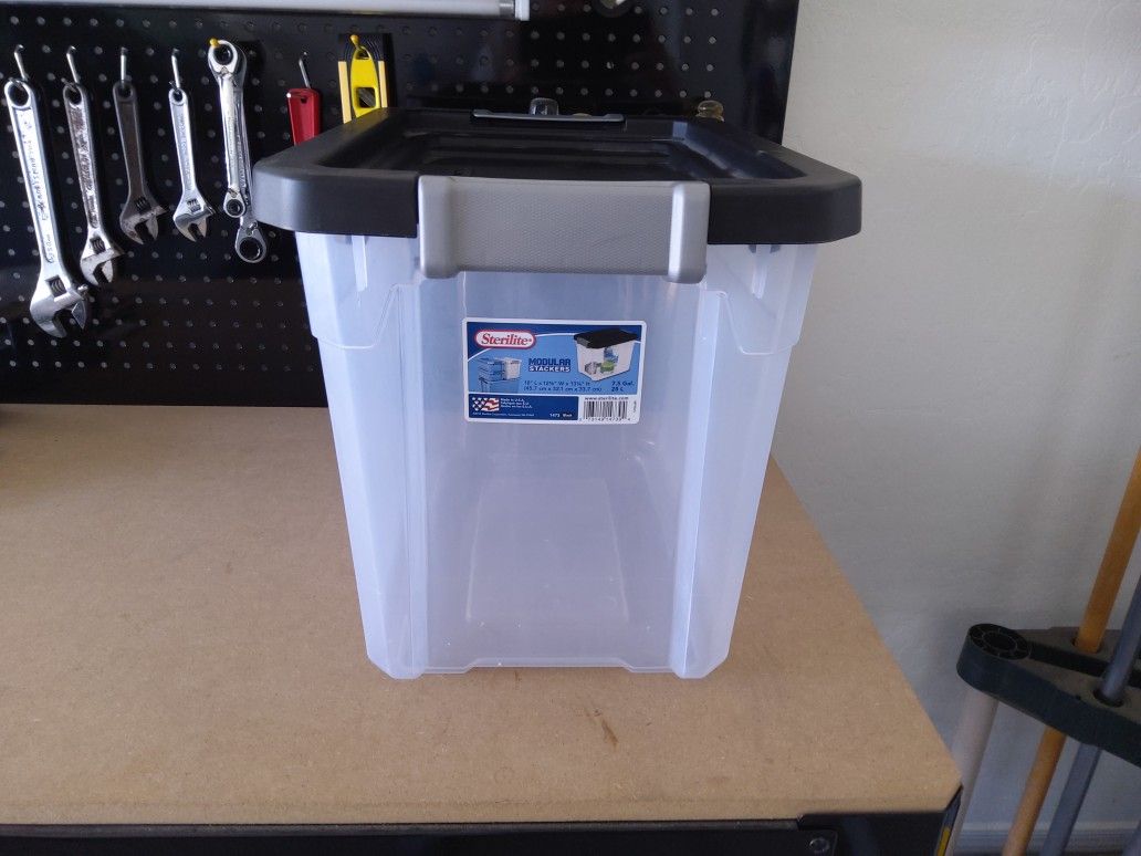Sterilite Medium Sized Plastic Storage Container/Box 9