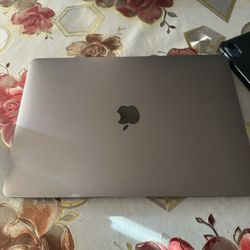 Mac Book Air 2020