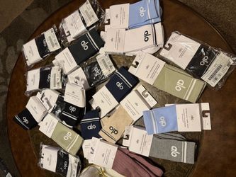 Alo Unisex half crew sock & unisex throwback sock