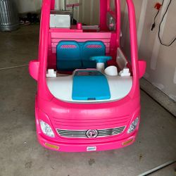 Barbie Van Suv Car Chargeable