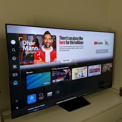 Samsung 65 Inch Smart TV / QLED TV