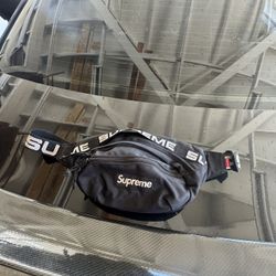 supreme fanny pack 
