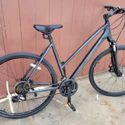 L Frame Trek 7 Dual Sport Hybrid Comfort 