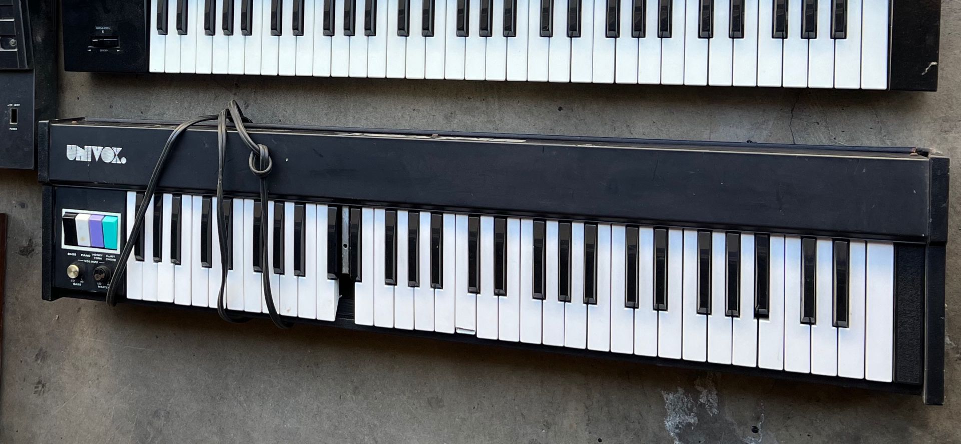 Univox Roadrunner Vintage Keyboard