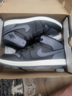 Jordan 1 Retro Size 3y