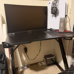 Gaming desk