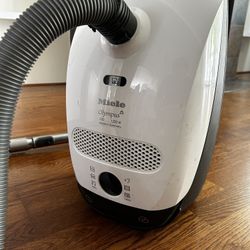 Miele Olympus 300 Vacuum