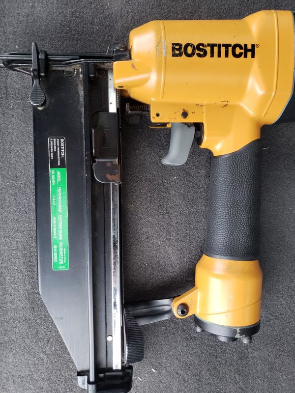 BOSTITCH SB1664FN 16GAUGE STRAIGHT FINISH NAILER for Sale in