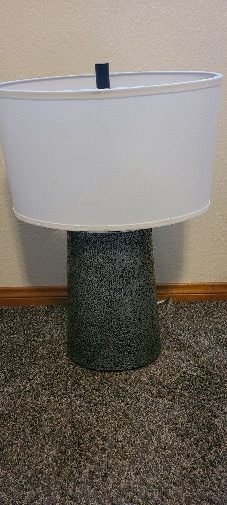 $ 25.00 For A BEAUTIFUL set Of LAMPS