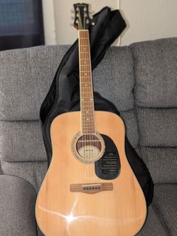Mitchell D120 Acoustic Guitar with Gig Bag