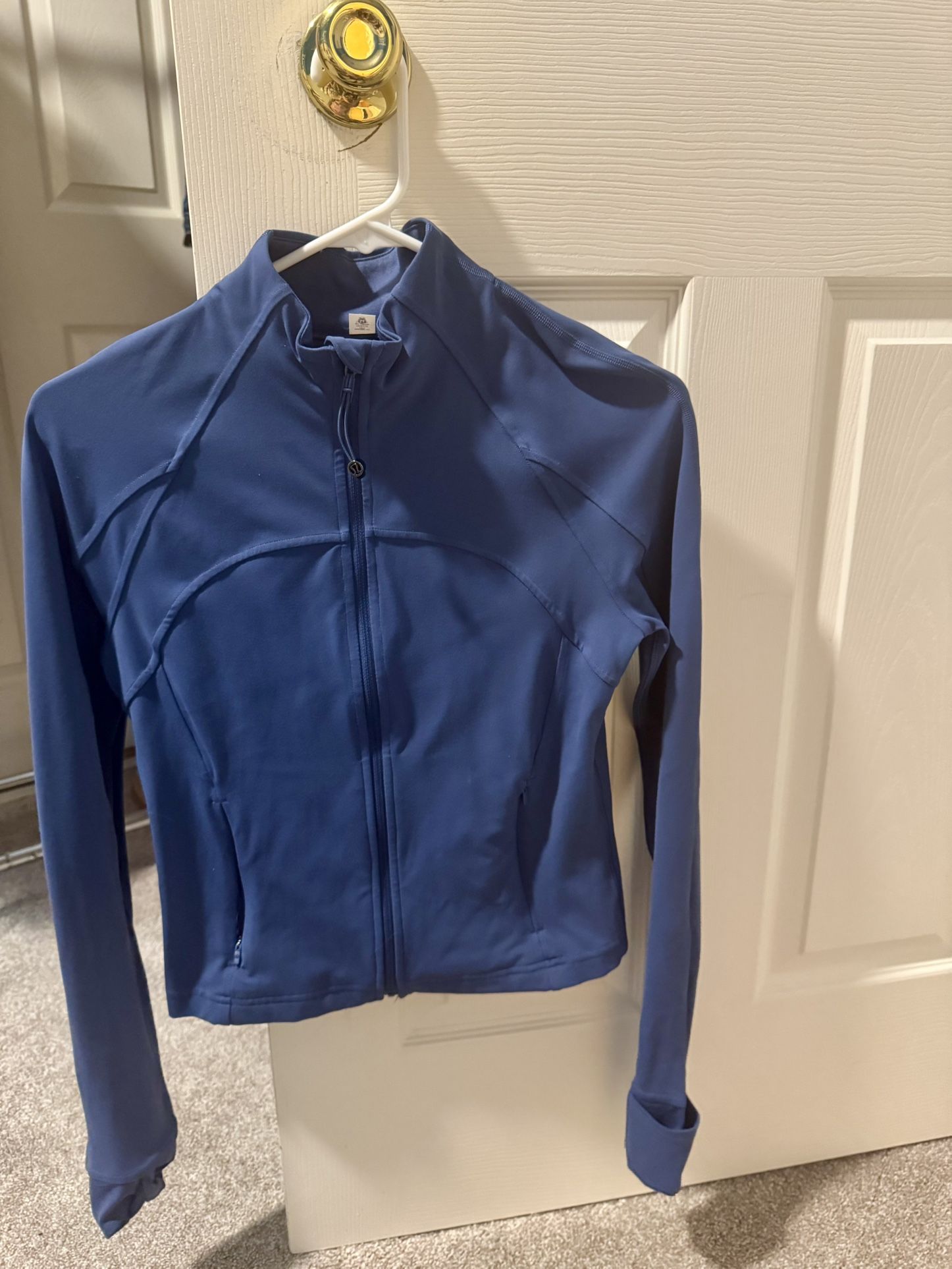 Lululemon Define Cropped Jacket Nulu Size 8 Blue