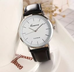 Geneva Platinum Minimalist Watch white face with black leather band (NO BOX)