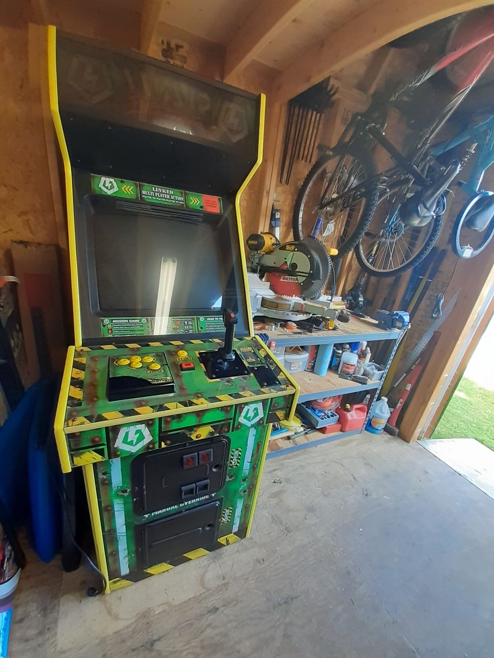 War Final Assault arcade game