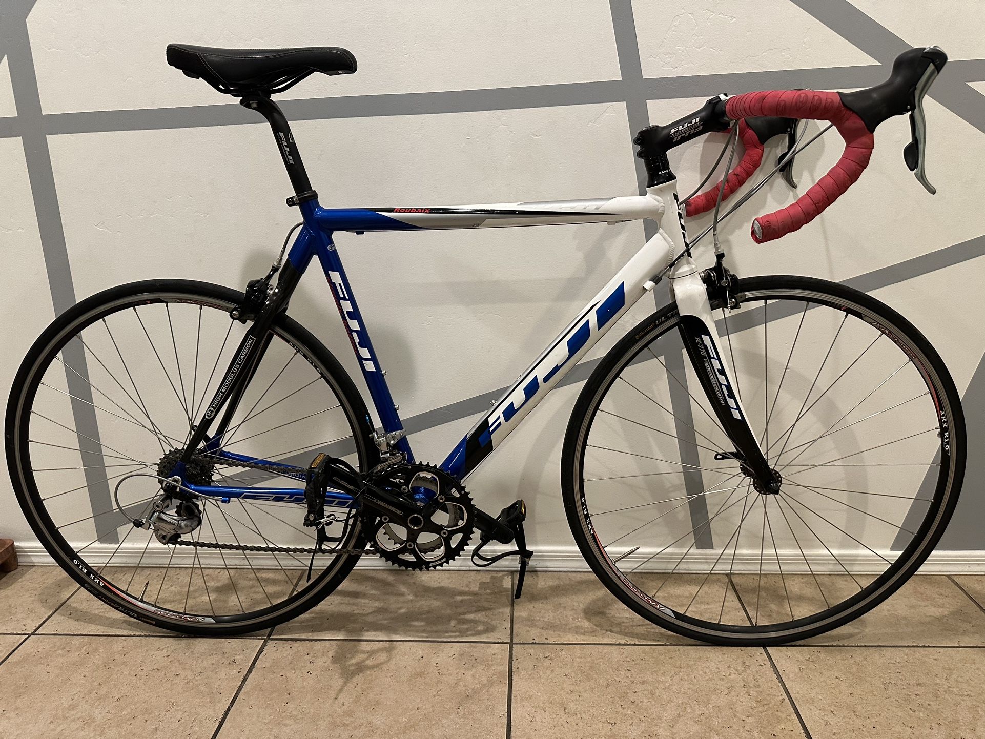 FUJI Road Bike