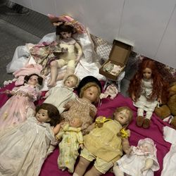 Dolls 