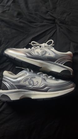 Chanel runners