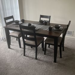 Full Black and Mahogany Dining Room Set