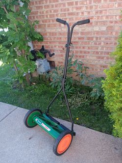 Scott's 16" brand manual push reel lawn mower