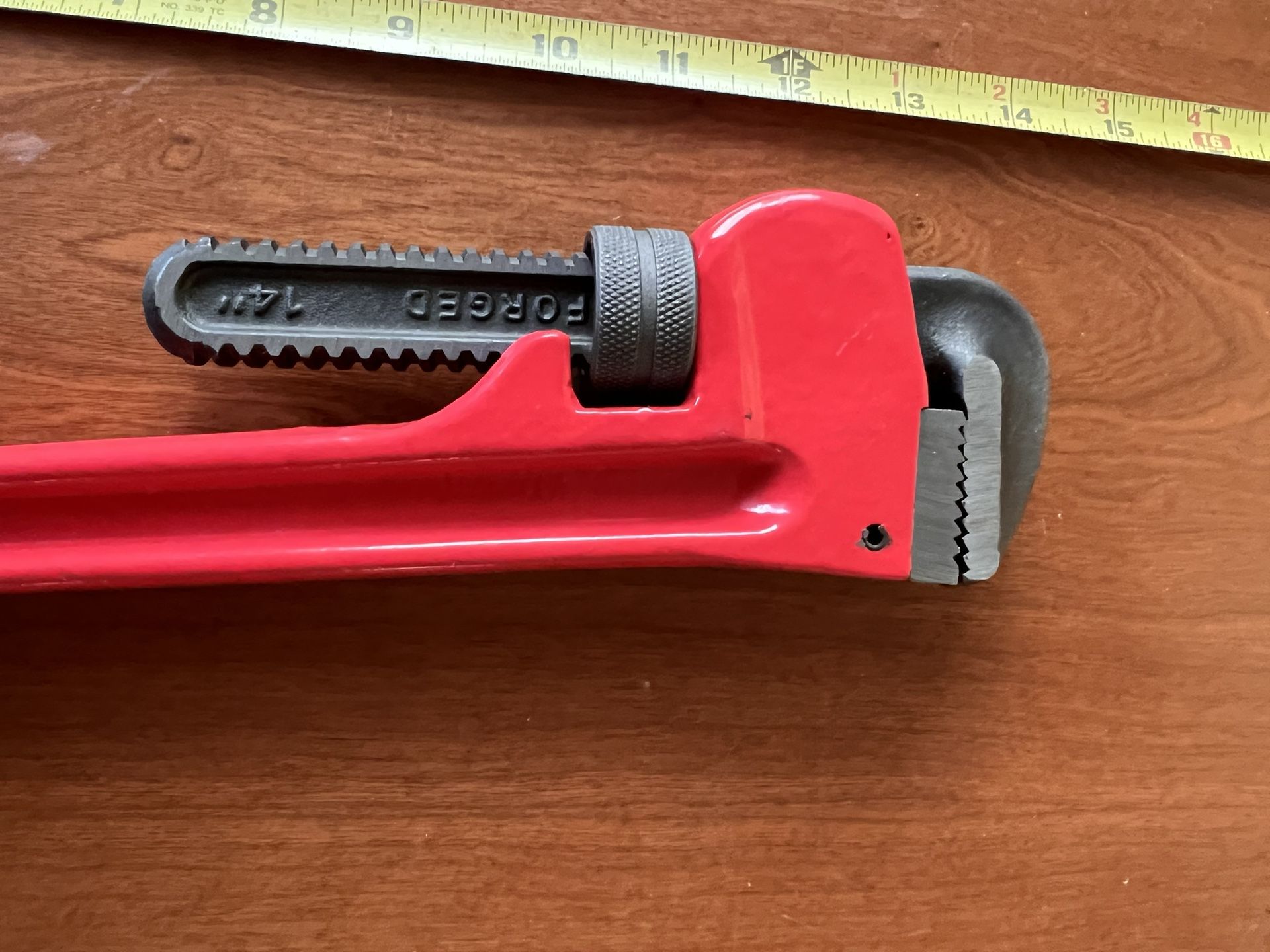 14 inch Pipe Wrench, Plumbing, Heavy Duty, New