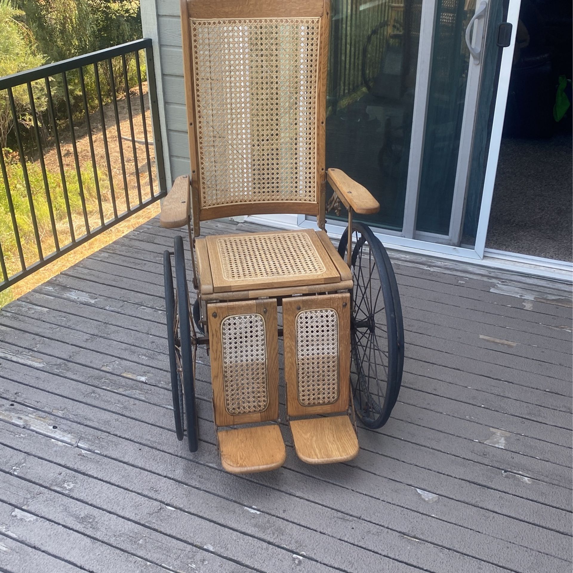 Vintage Gendron Wheel Company Wheelchair Wicker Serial # 600 N Toledo, OH USA