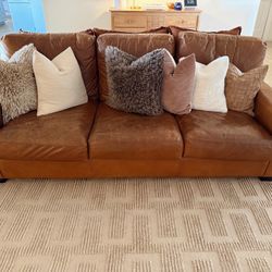 Pottery Barn Leather Sofa – Vintage Caramel Turner (Top-Grain Leather, Great Patina)