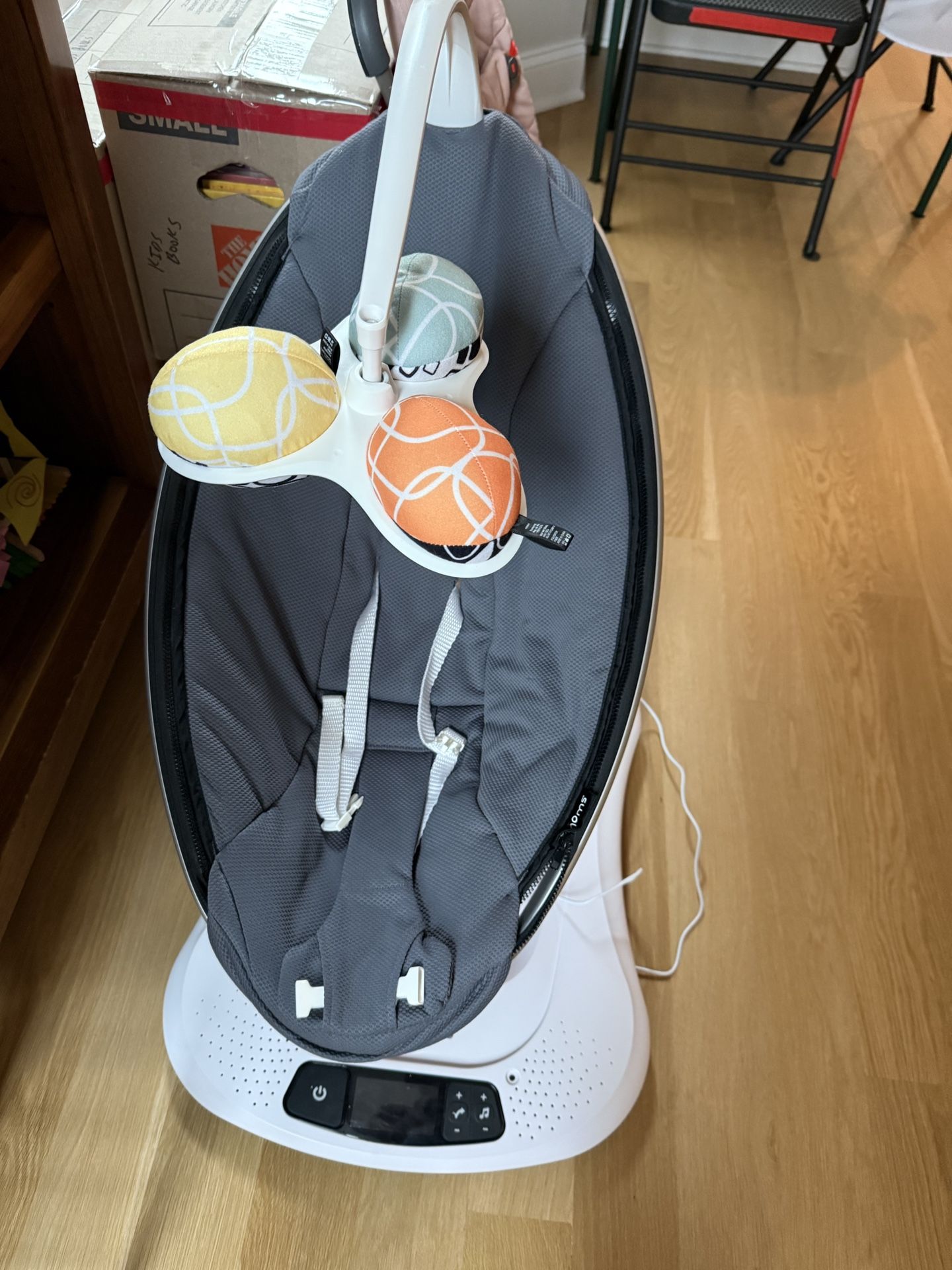 4moms MamaRoo Baby Swing