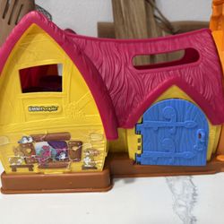 Little People Snow White Cottage 