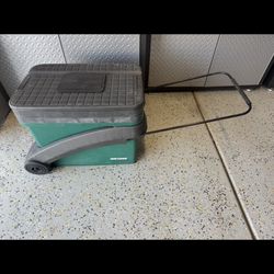 Craftsman Pulling Toolbox