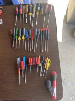 40 screwdrivers -difference sizes and types-