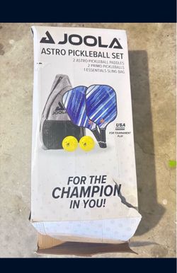 JOOLA Astro Pickleball Set with 2 Paddles, 2 Balls and Bag BRAND NEW.