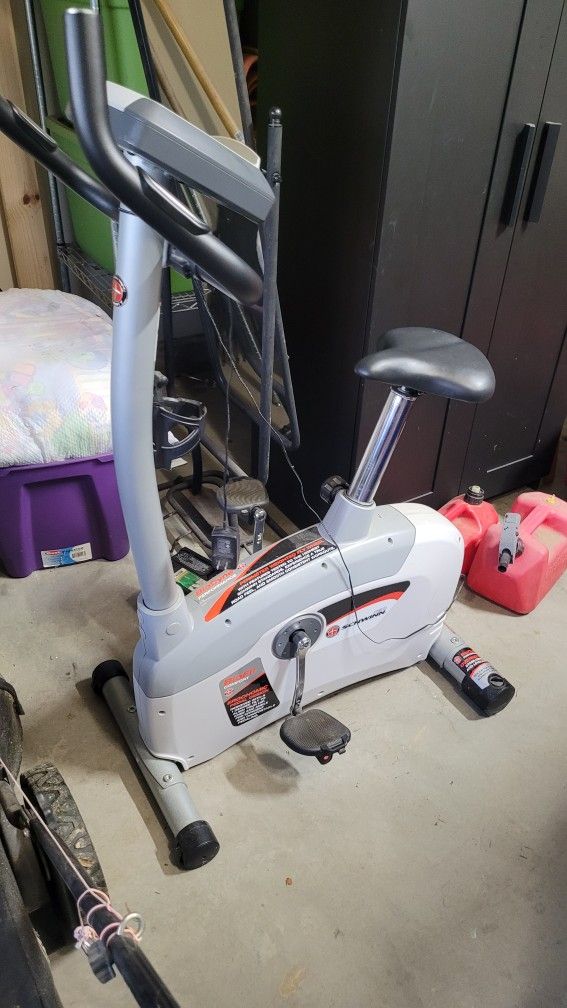 Schiwn 120 Exercise Bike