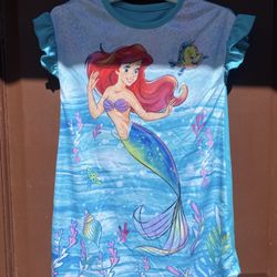 Disney Little Mermaid Pajamas Gown 4T.